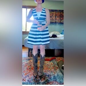 Navy blue/white dress